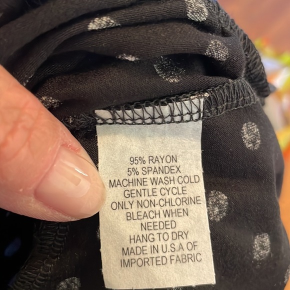 Black and white polka dot pull on pants. NWT. size L - Picture 5 of 6